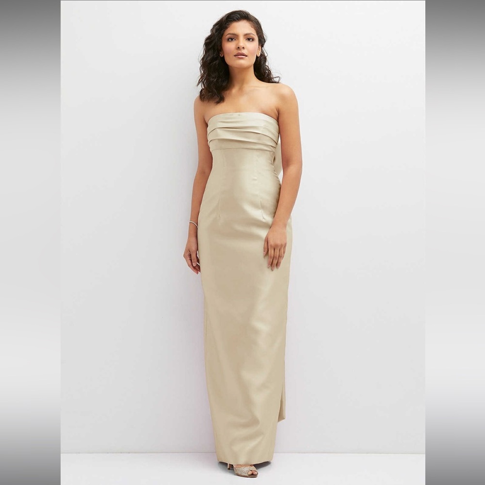 Dessy by Alfred Sung Porter Women's Champagne Column Dress with Oversized Bow